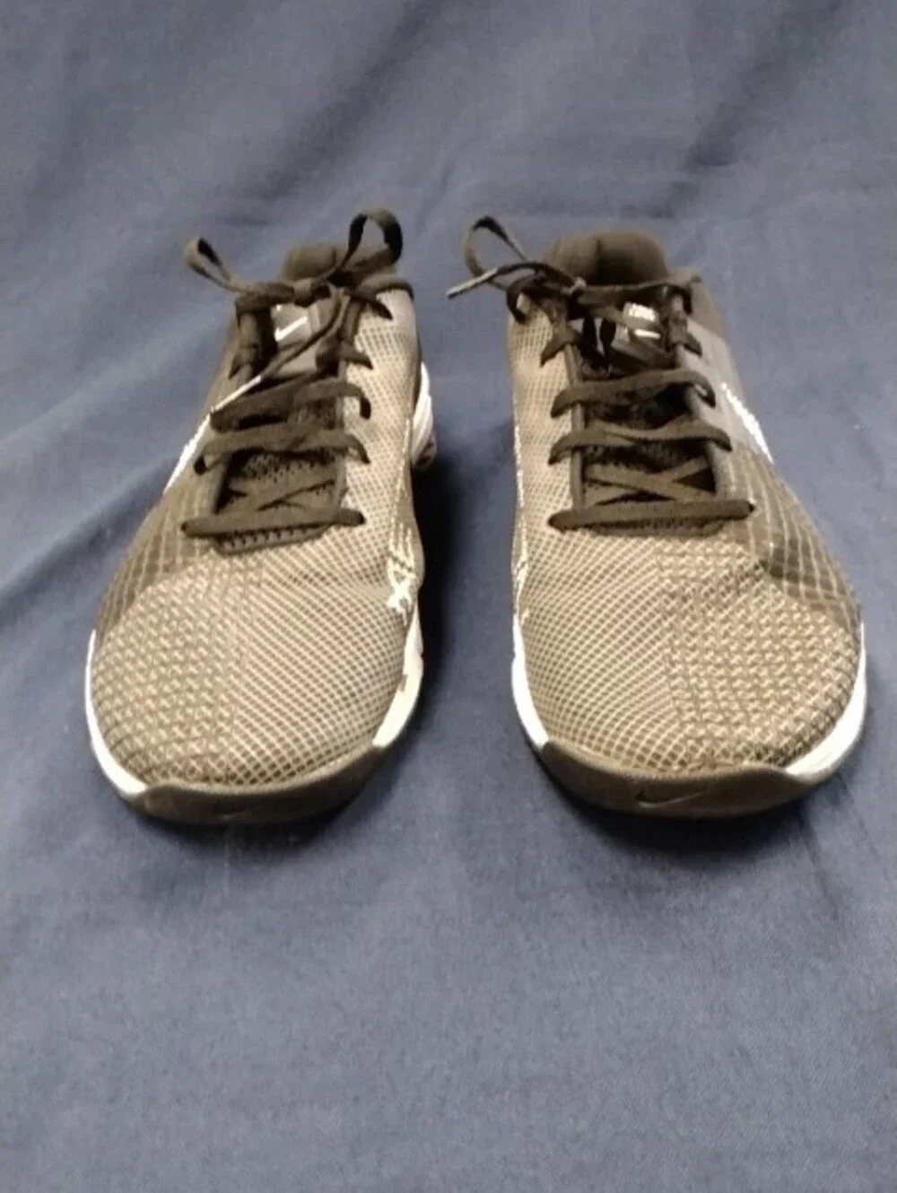 Nike Training Sneakers - Black/gray with White Swoosh